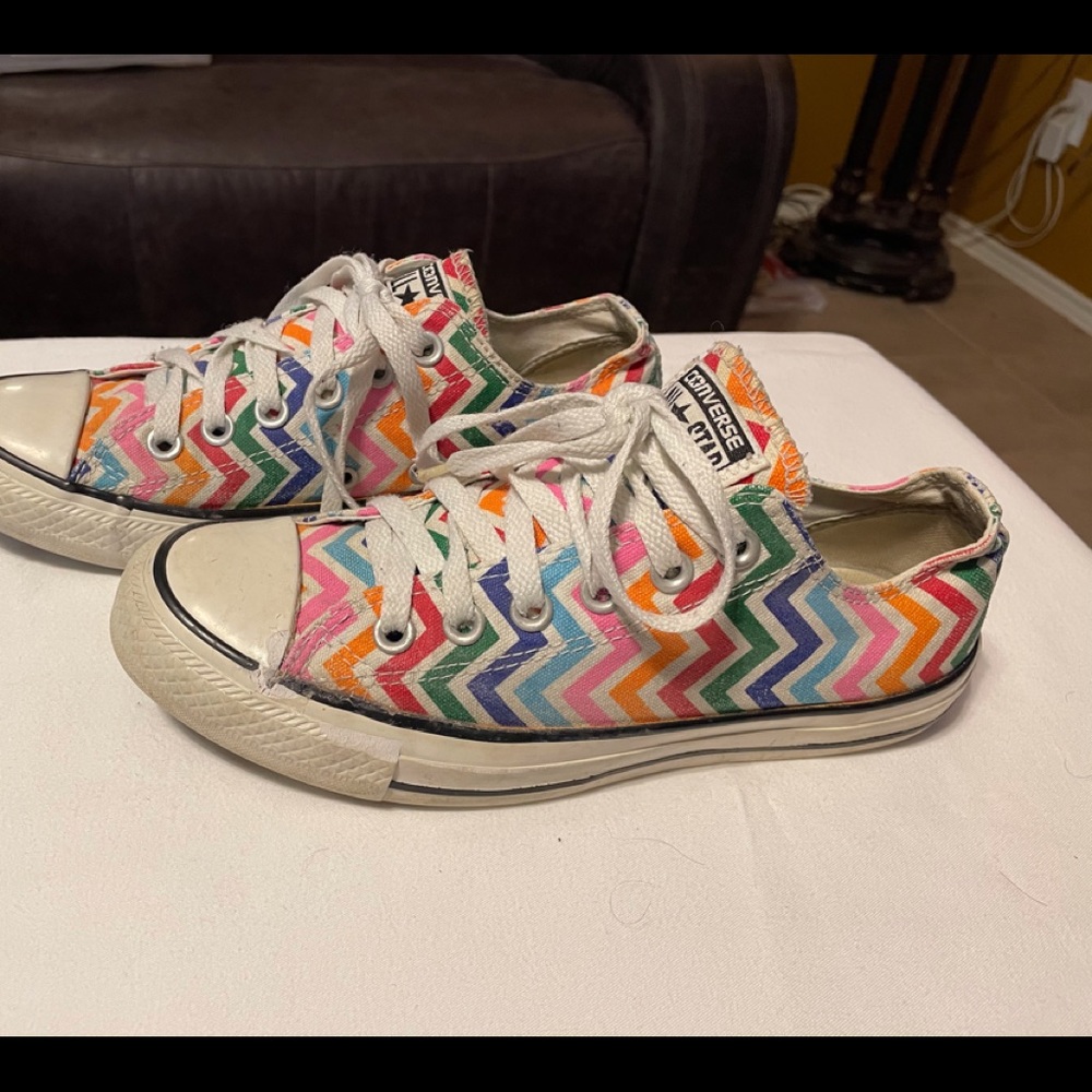 Woman’s Tennis Shoes